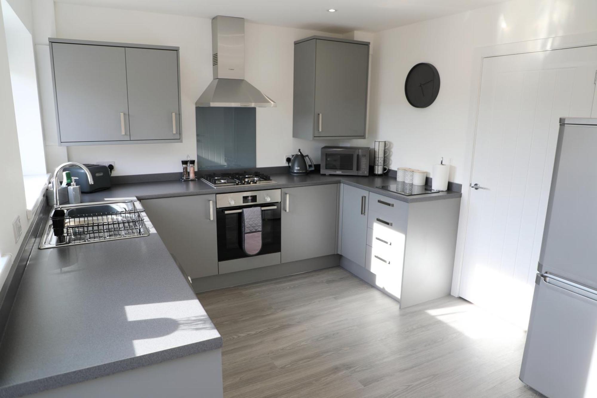 Modern, Two Double Bedroom House With Free Parking Chepstow Exterior foto